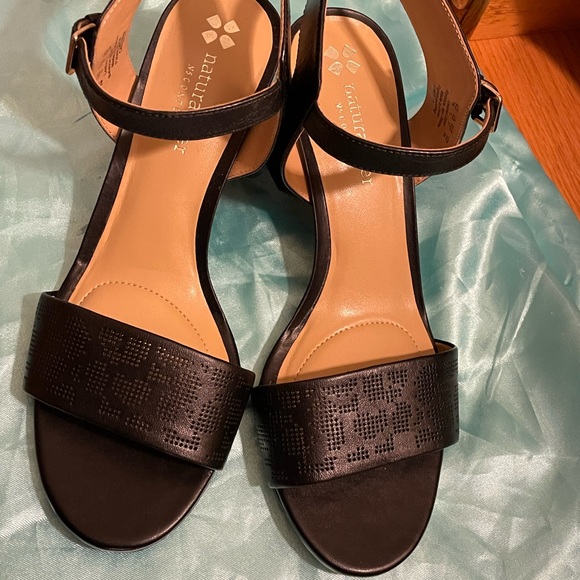 Naturalizer N5Contour Women’s Heel Sandals Size 7W - Picture 3 of 10